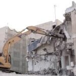 مقاول هدم وإعادة بناء